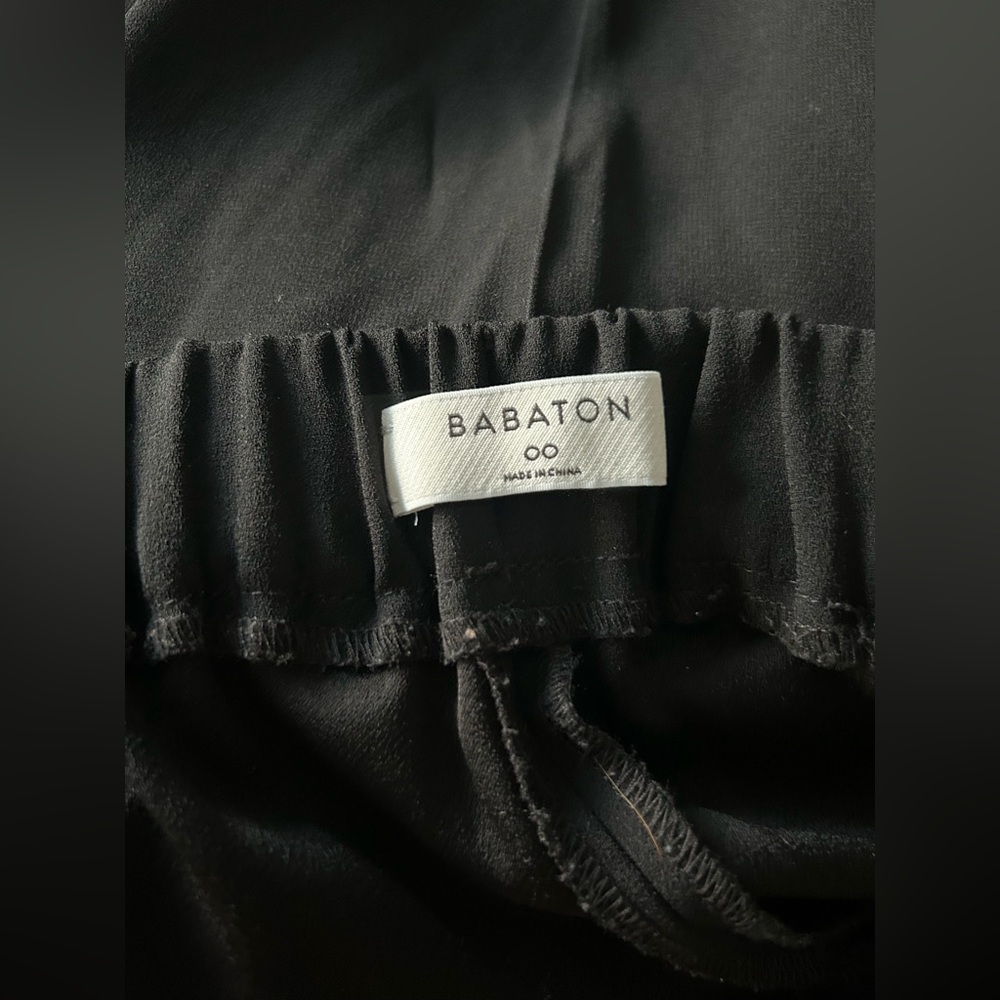 Aritzia Babaton Cropped Pants Size 00